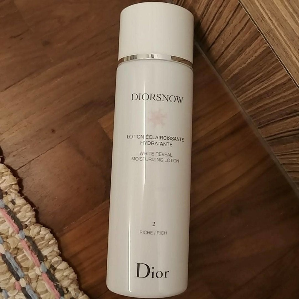 CHRISTIAN DIOR ~ DIORSNOW WHITE REVEAL LOTION ~ 6.7 OZ